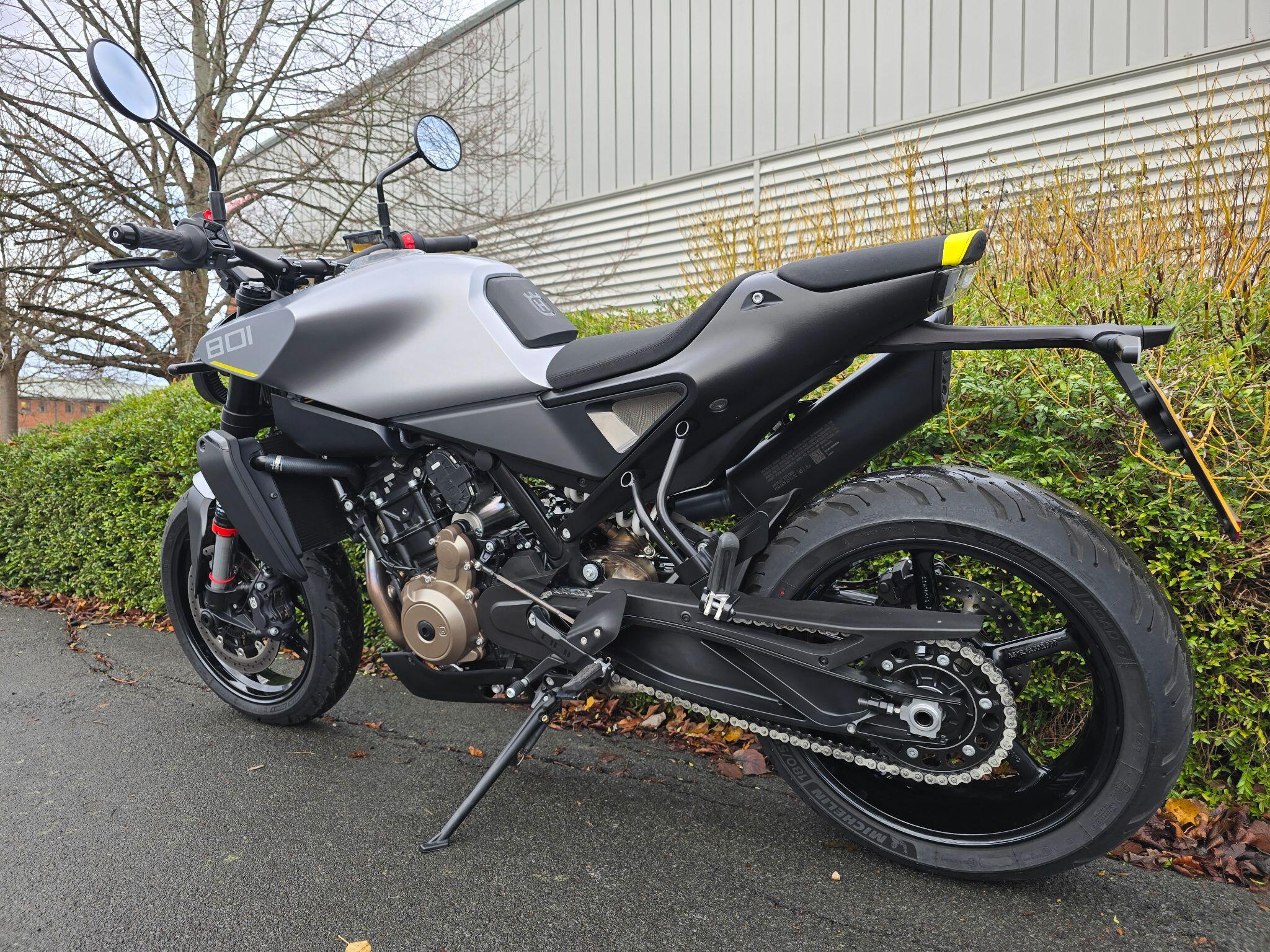 2025 25 Reg Husqvarna 801 520 X-Ring Euro 5